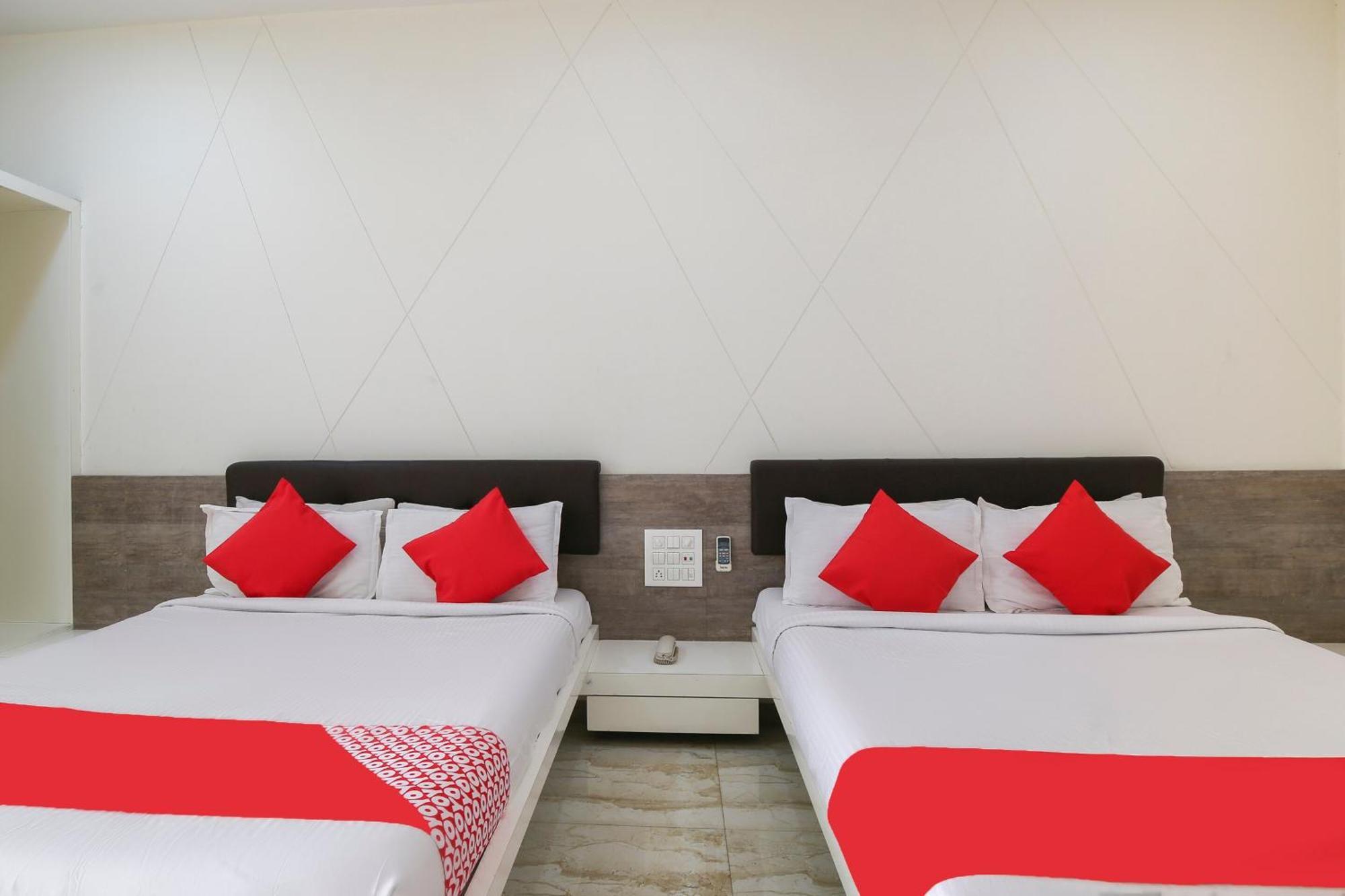 Hotel O Shiv Vatika Banquet & Rooms Bhatha Екстер'єр фото