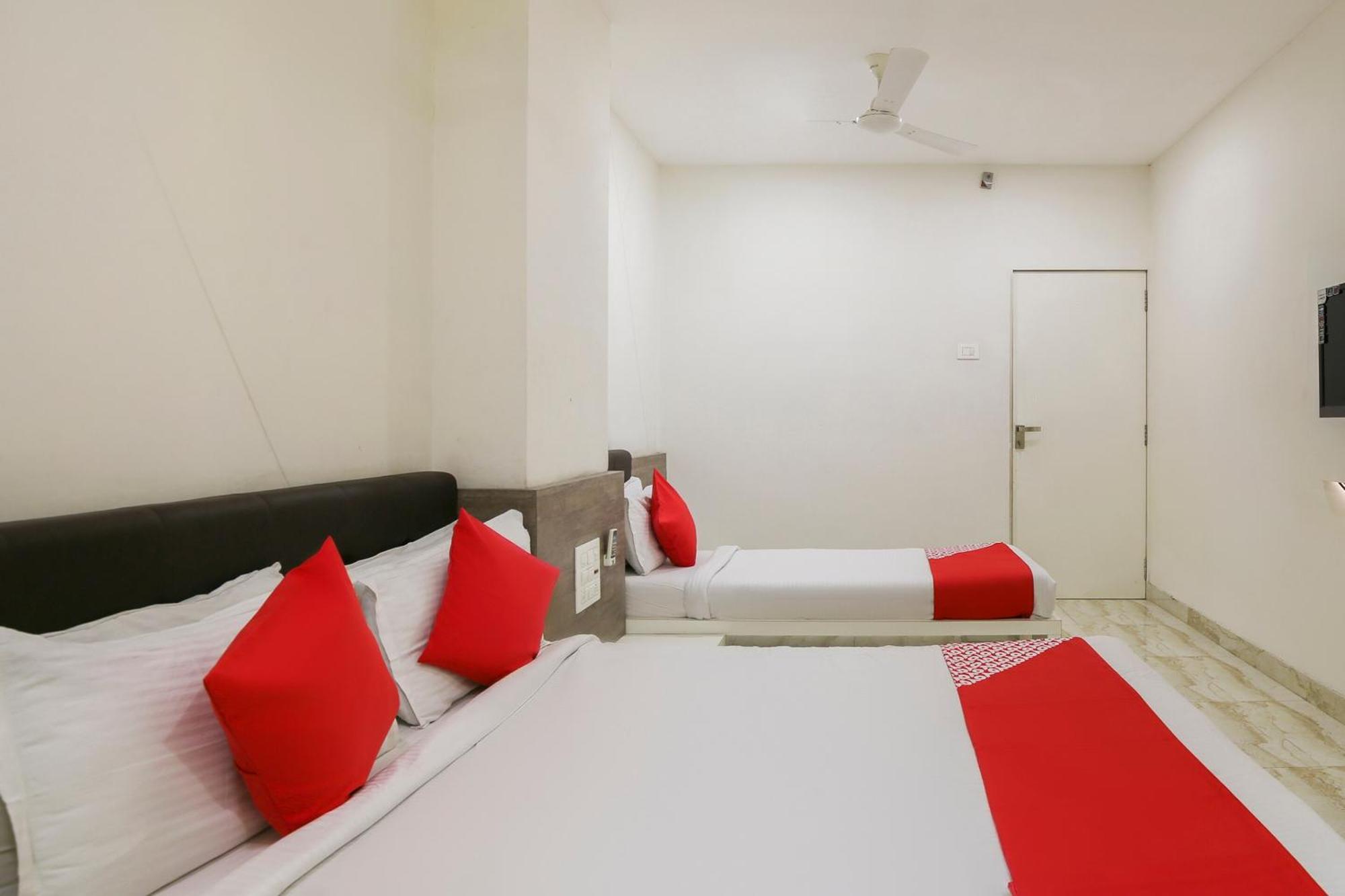 Hotel O Shiv Vatika Banquet & Rooms Bhatha Екстер'єр фото