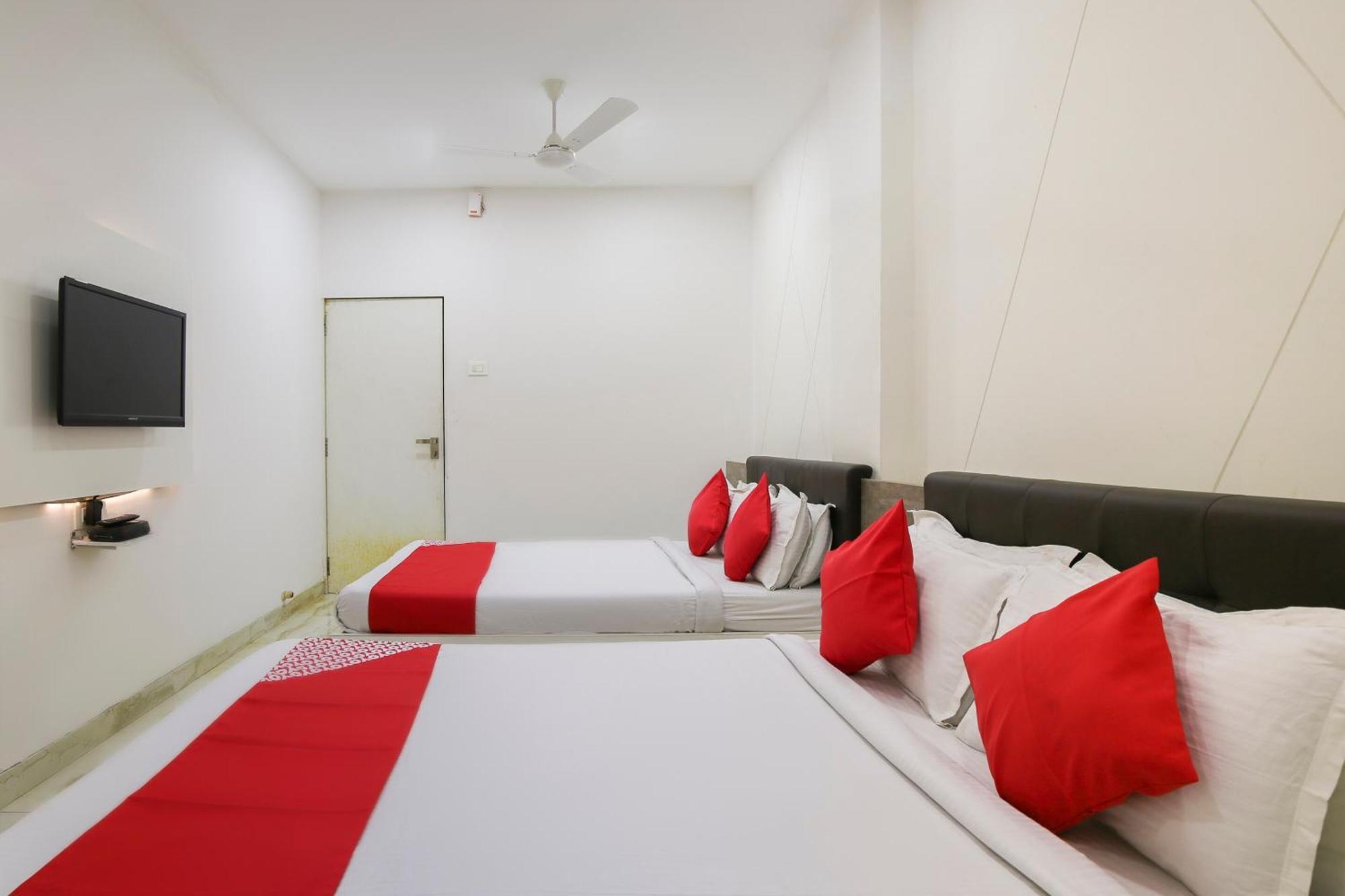 Hotel O Shiv Vatika Banquet & Rooms Bhatha Екстер'єр фото